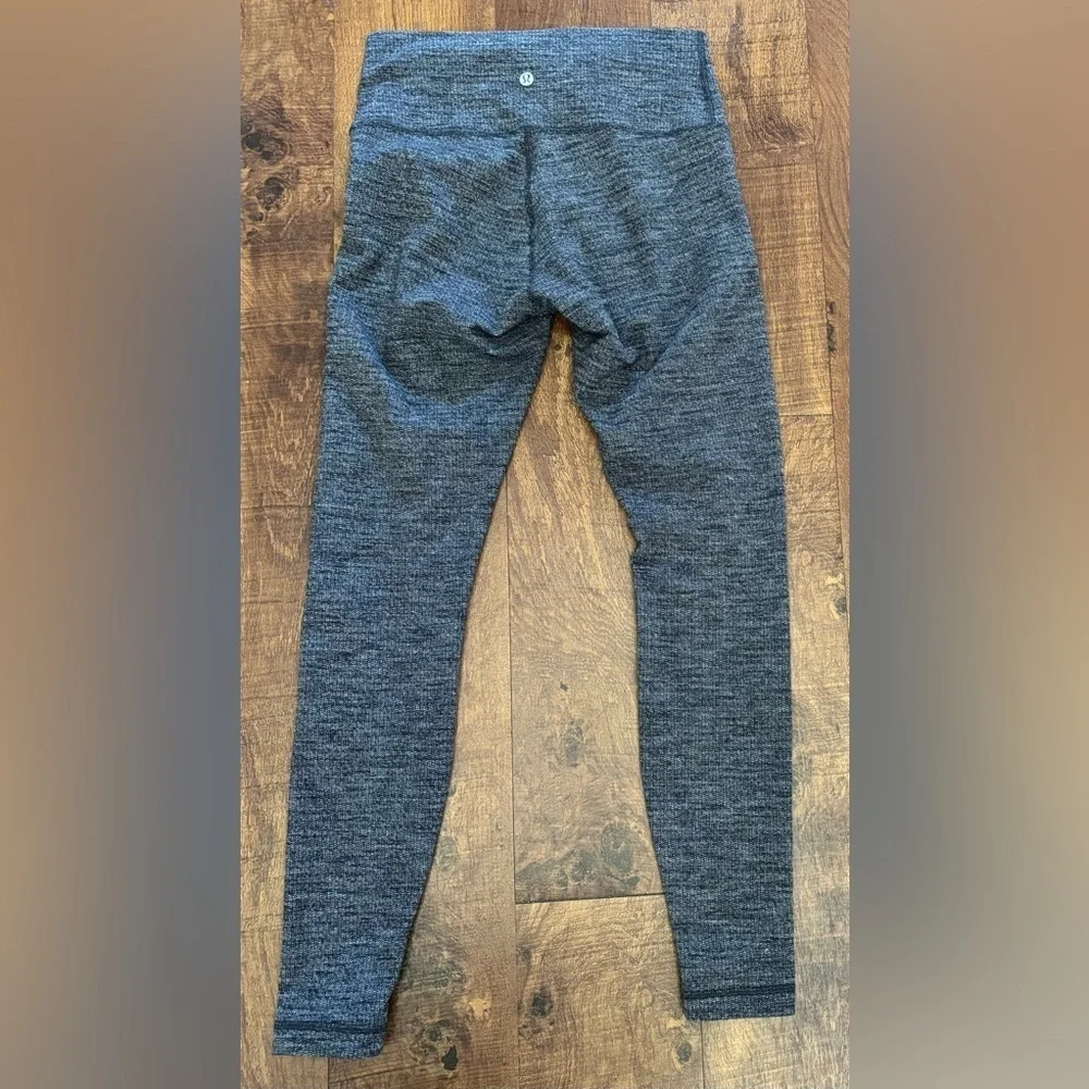 Lululemon Womens Wunder under variegated knit high waisted tights/ leggings Sz 8